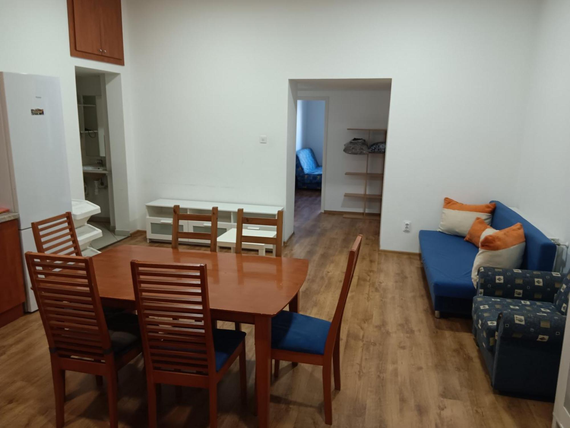 Big Cozy - Skyfall Apartment 3 Bdrm 6 Beds 1&Half Baths Budapest Bagian luar foto